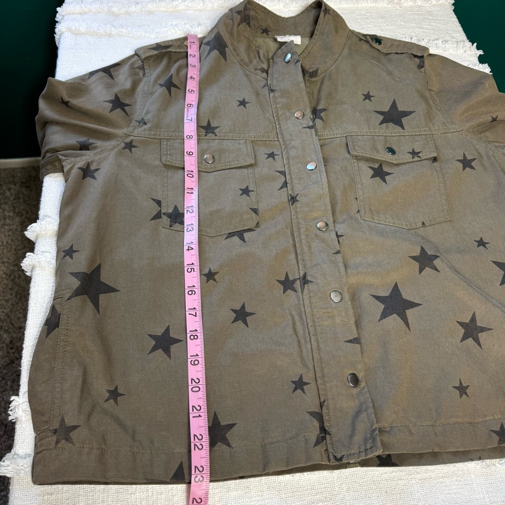 By Together Army Green Military Style Jacket Green w/ Black Stars Sz Large - Picture 6 of 9
